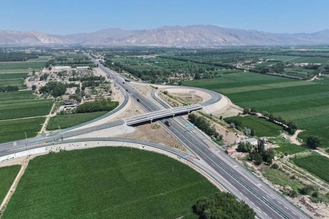 G1816国道pg赏金女王(官方版)光学反光膜案例9